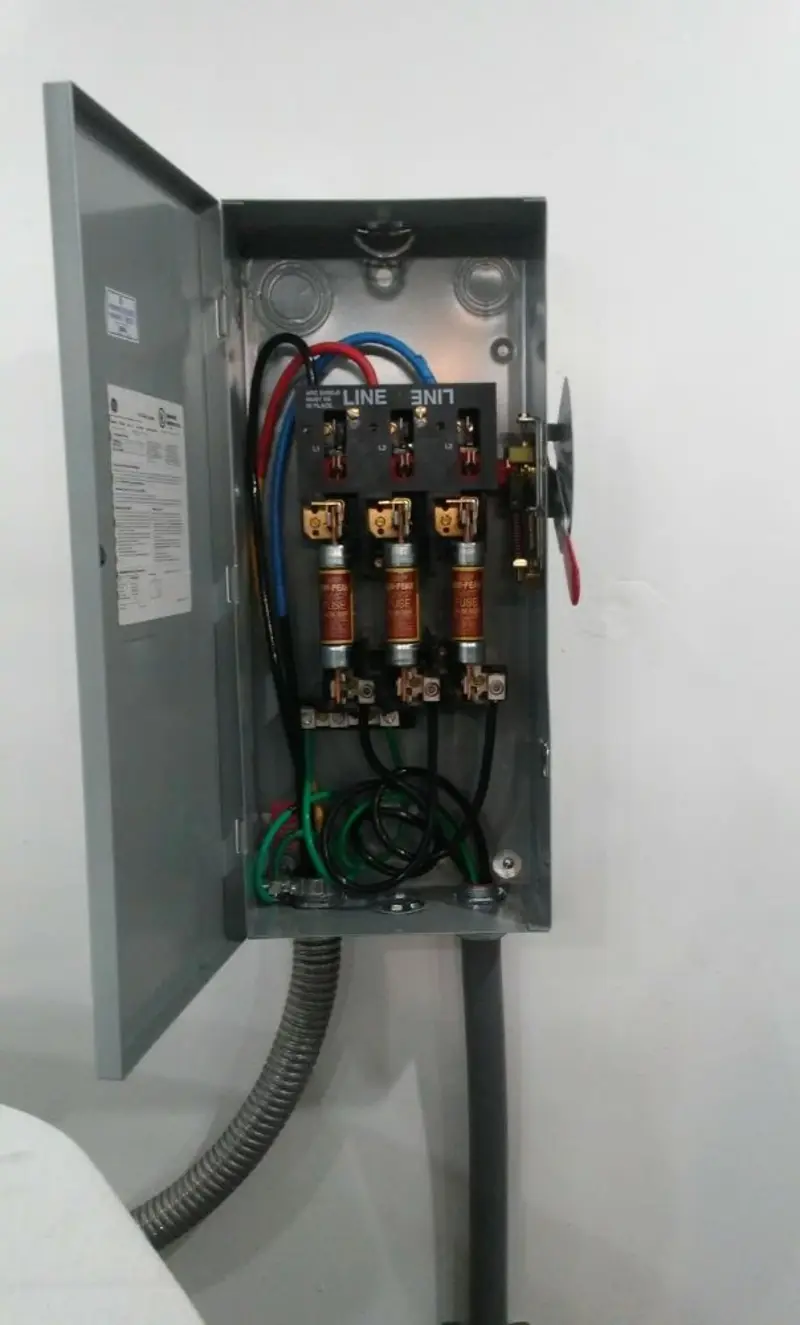 Three-phase disconnect switch installed for Electrical Wiring & Rewiring in White Creek